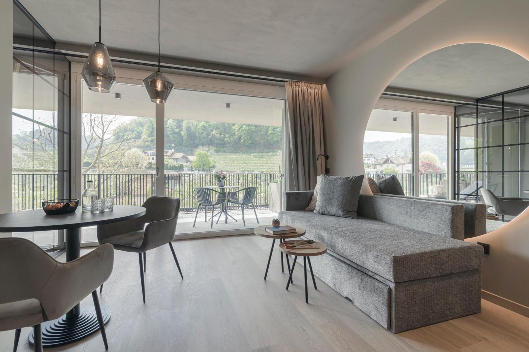 Belia Lofts - Adults Only - Apartments Appiano Sulla Strada Del Vino Kültér fotó